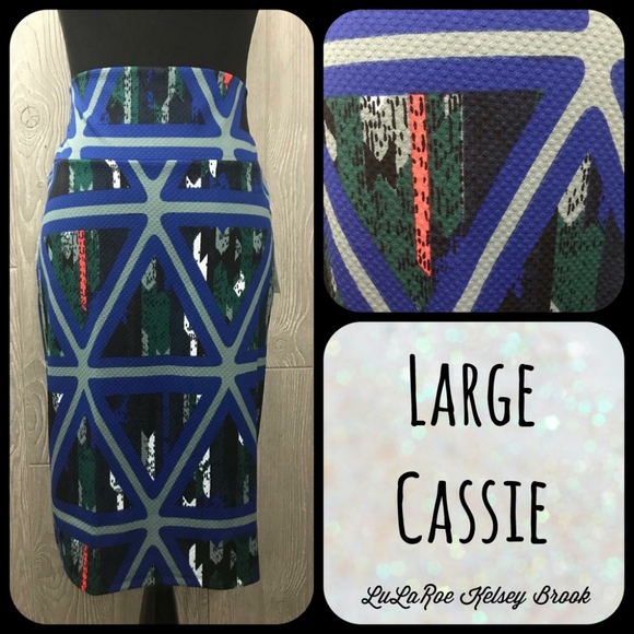 Lularoe Large Cassie - Picture 1 of 1